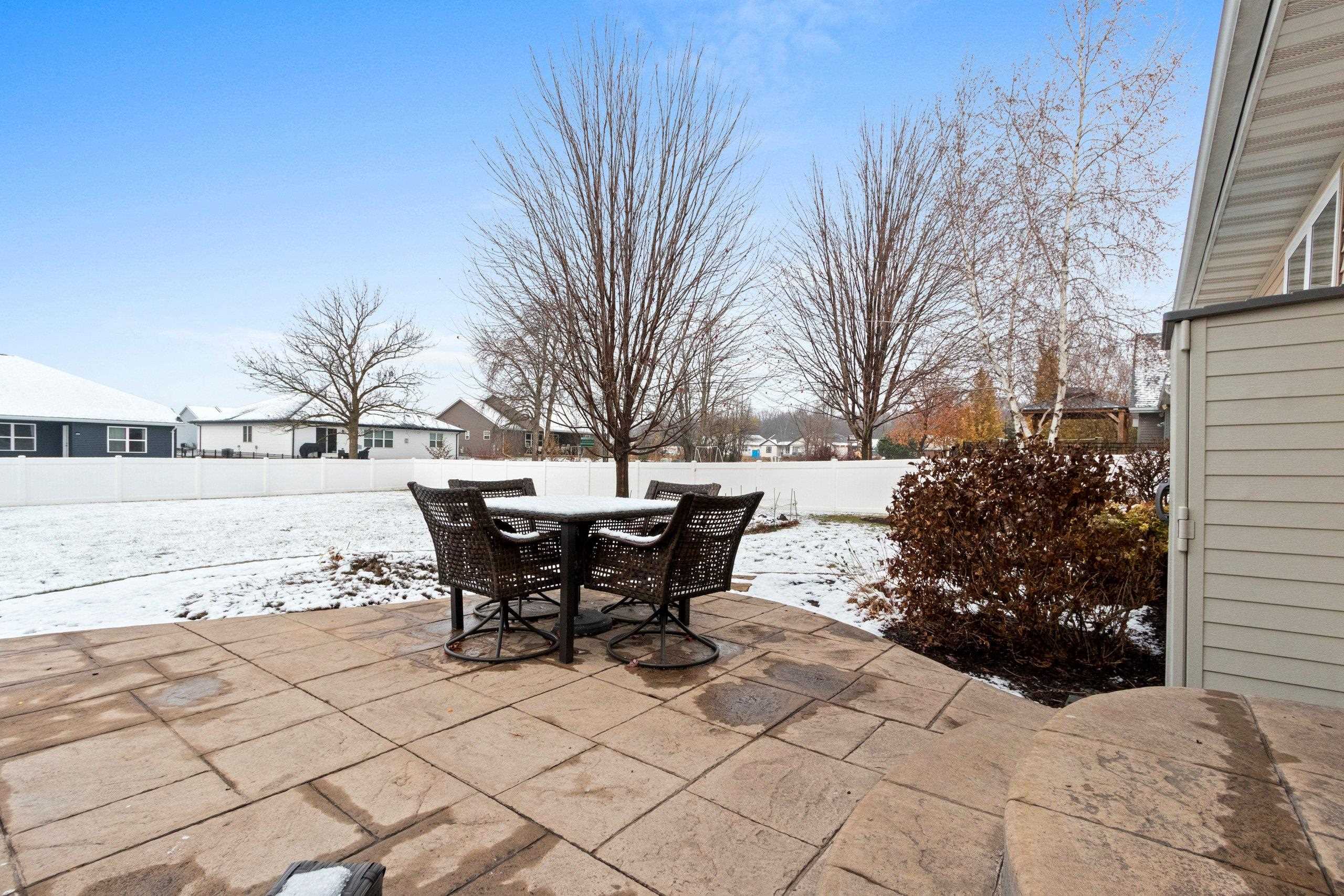 1012 Tana Lane Menasha, WI 54952 - Photo 34 of 44