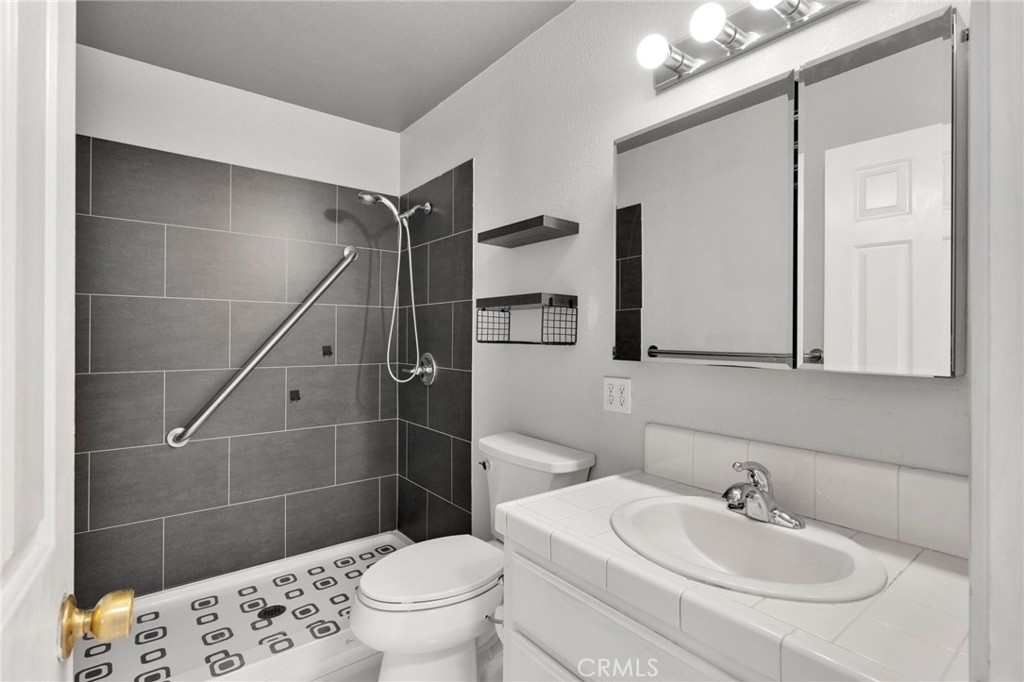 27655 River Rock Road Helendale, CA 92342 - Photo 24 of 64