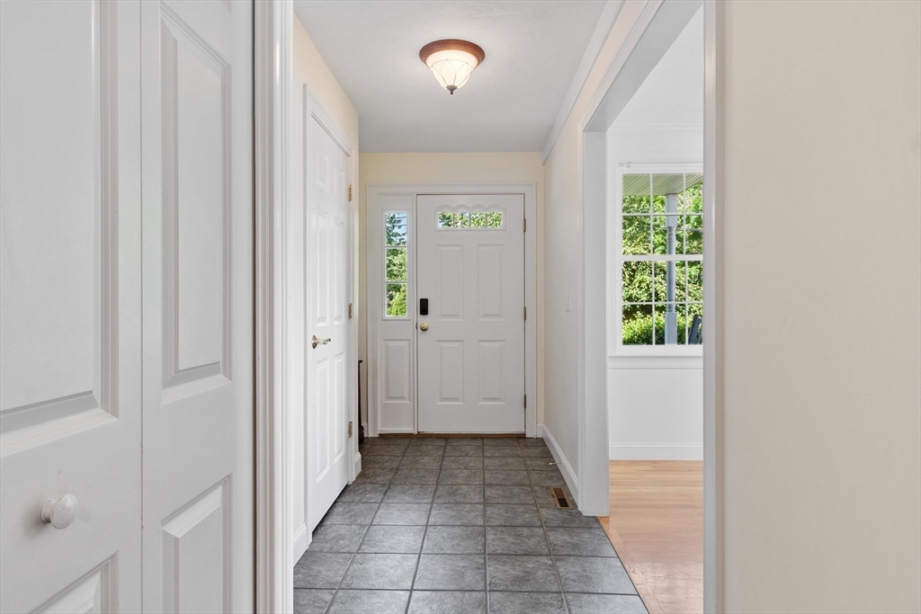 104 Summer Road, Unit 104 Boxborough, MA 01719 - Photo 3 of 29