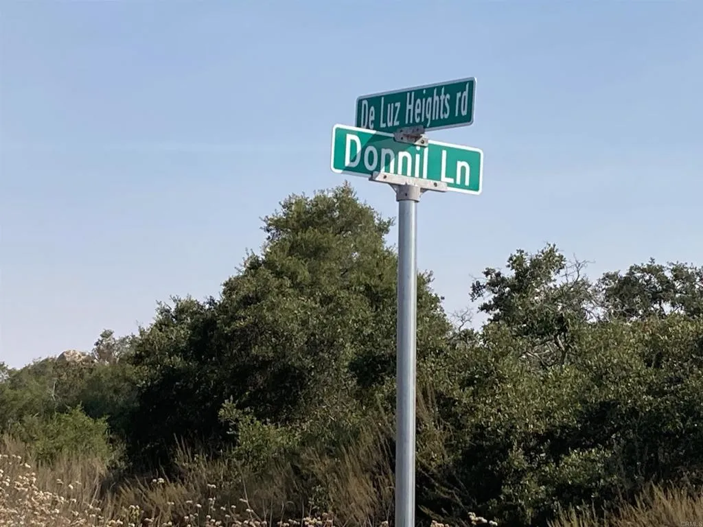 0 Donnil Lane Fallbrook, CA 92028 - Photo 9 of 35 a close up of a street sign