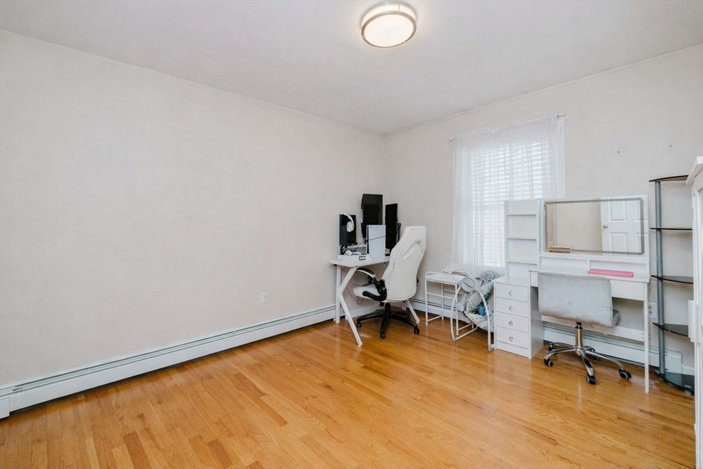 3 Diamond Street Fairhaven, MA 02719 - Photo 24 of 35