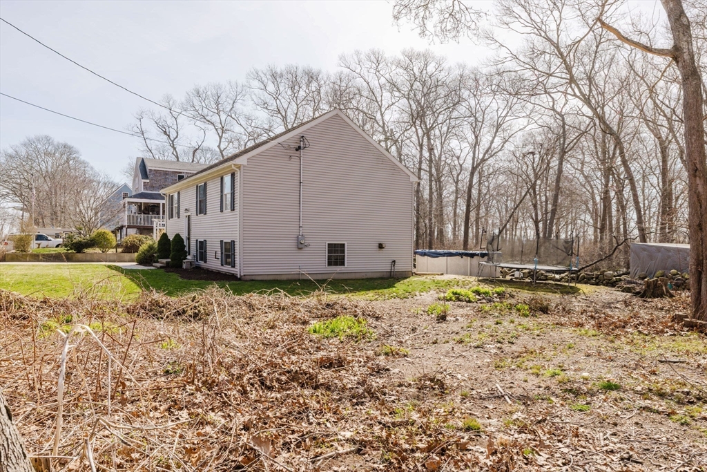 3 Diamond Street Fairhaven, MA 02719 - Photo 5 of 35