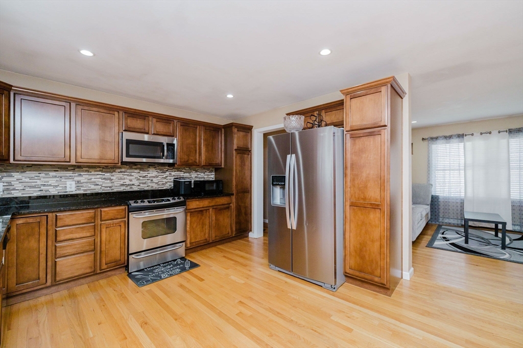 3 Diamond Street Fairhaven, MA 02719 - Photo 7 of 35