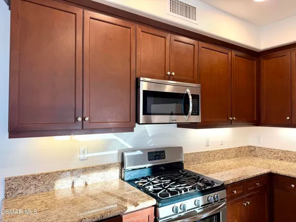 $3,950 | 62 Secret Hollow Lane, Unit 77, Newbury Park, CA 91320