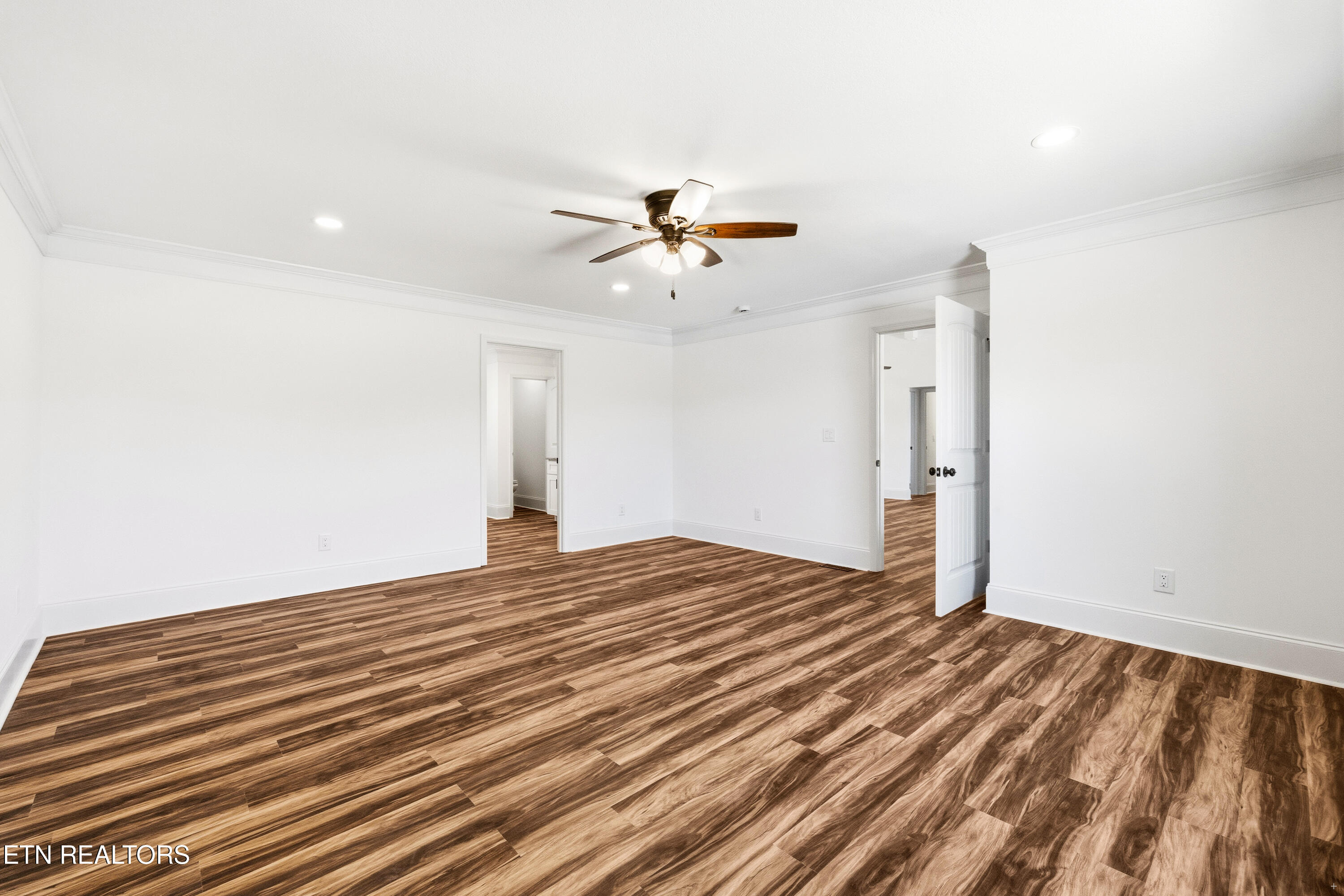 141 Neal Drive Rutledge, TN 37861 - Photo 15 of 24 Large Master Bedroom