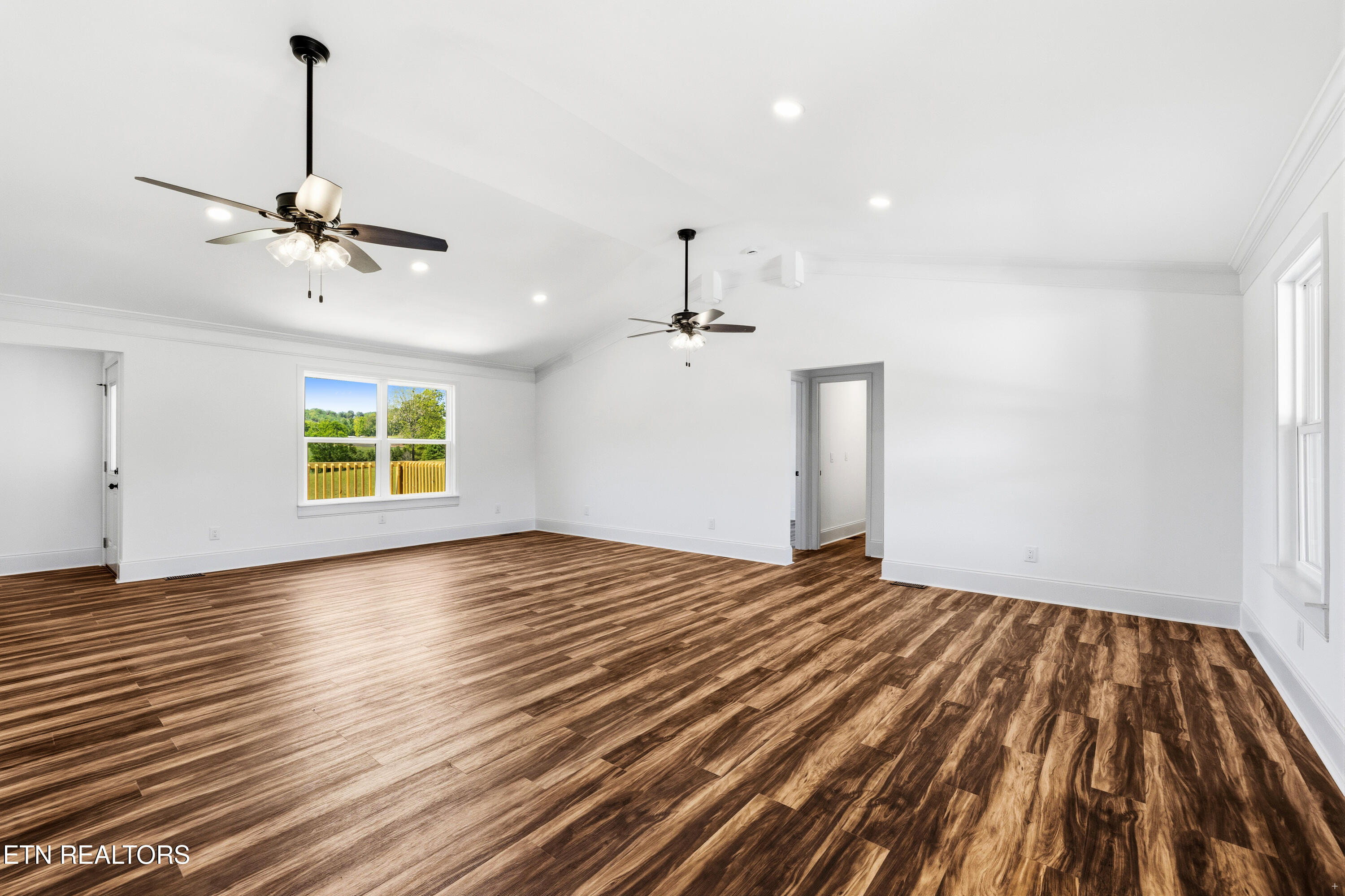 141 Neal Drive Rutledge, TN 37861 - Photo 17 of 24 Living Room