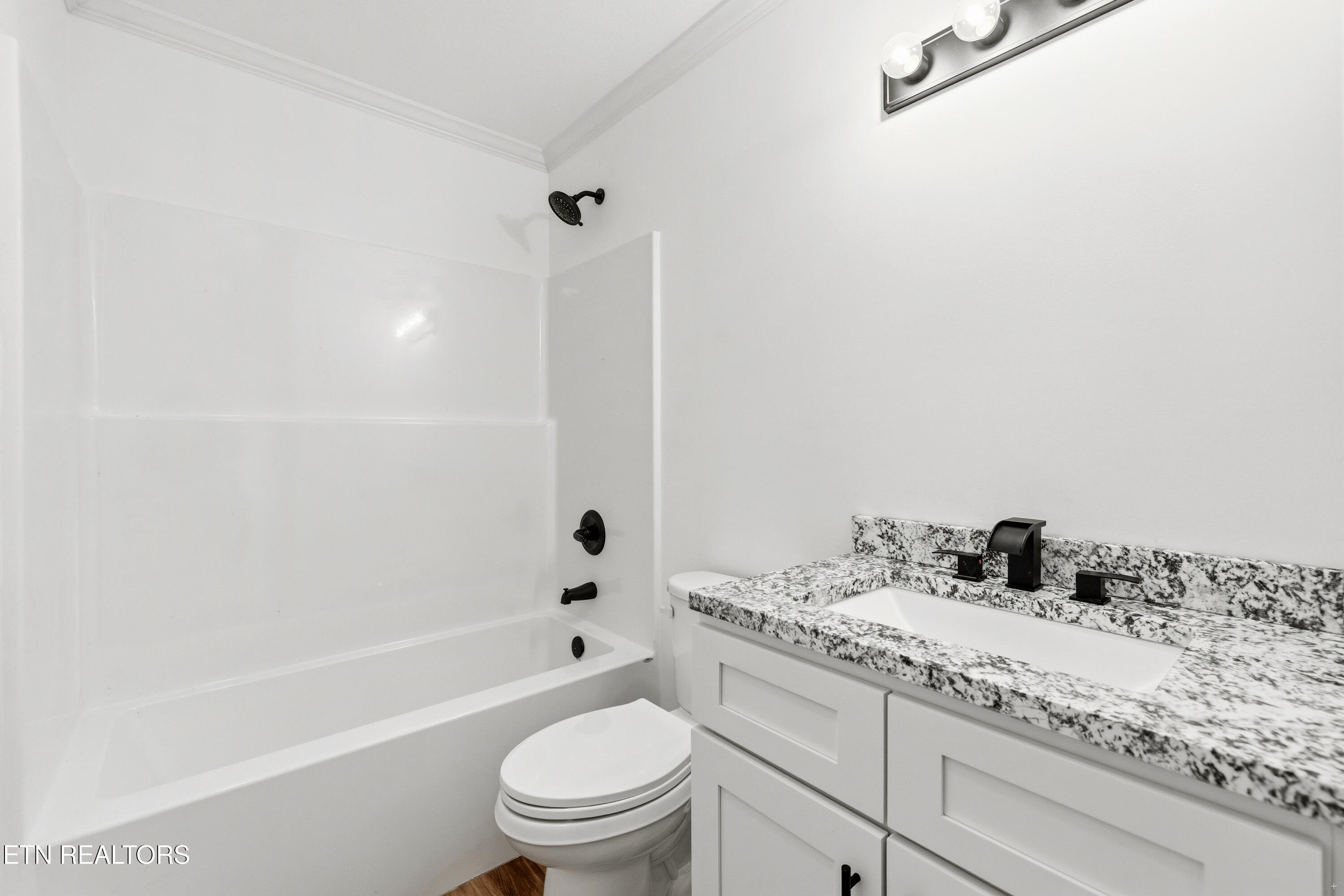 141 Neal Drive Rutledge, TN 37861 - Photo 19 of 24 Bathroom 2