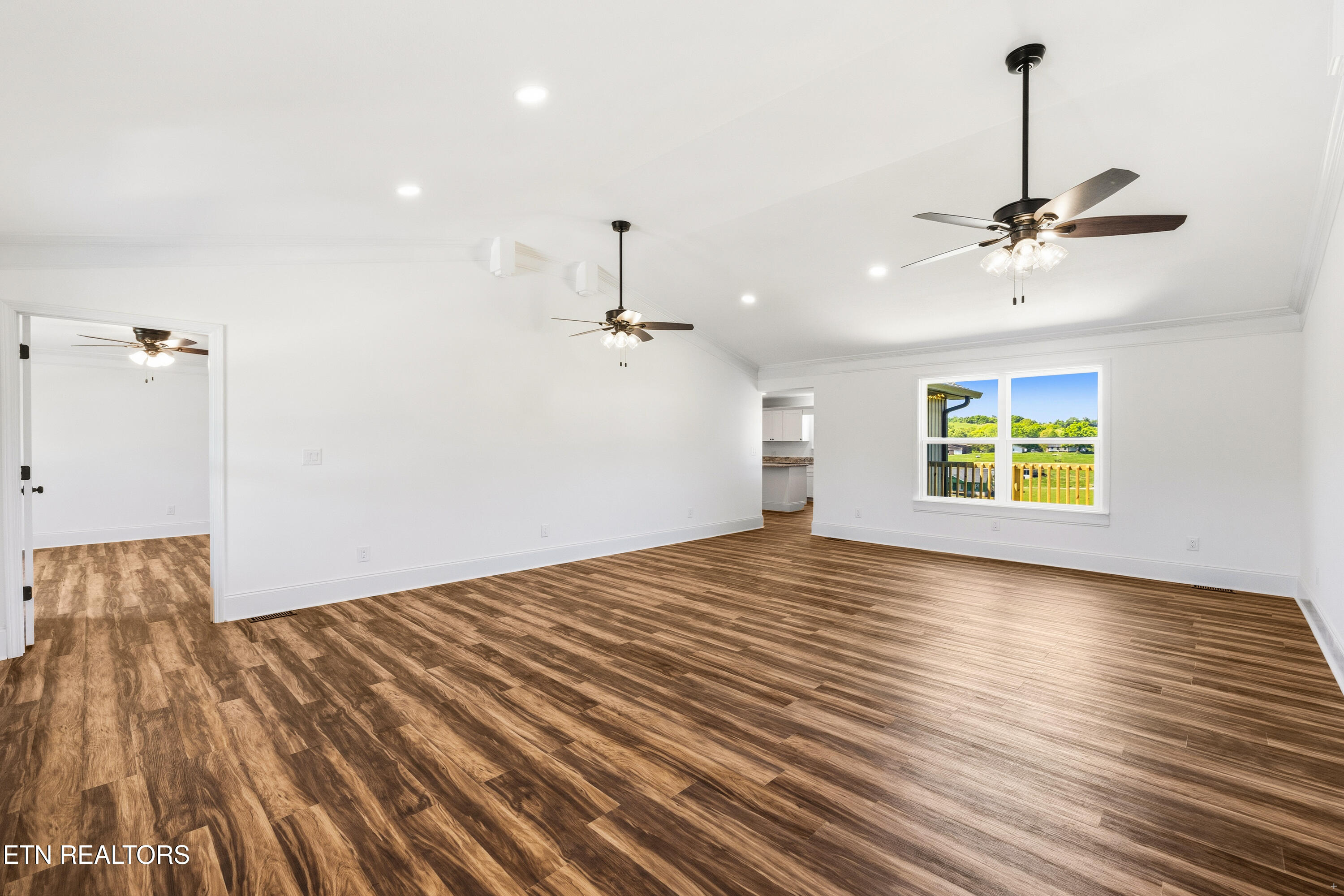 141 Neal Drive Rutledge, TN 37861 - Photo 3 of 24 Living Room
