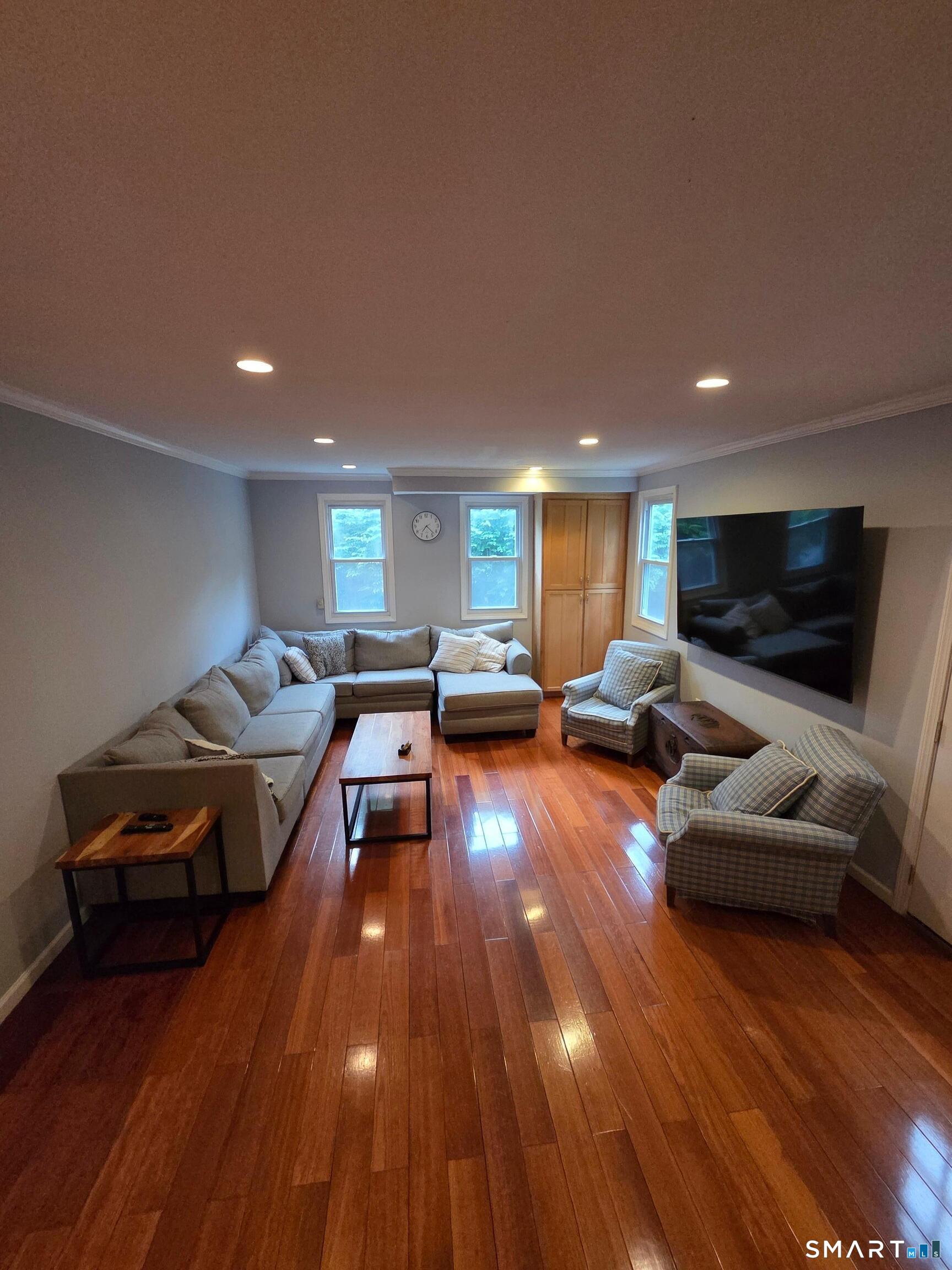 156 Fieldcrest Road Fairfield, CT 06825 - Photo 8 of 26