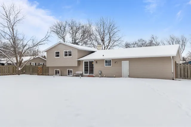 $365,000 | 1258 Circle Drive, Green Bay, WI 54313