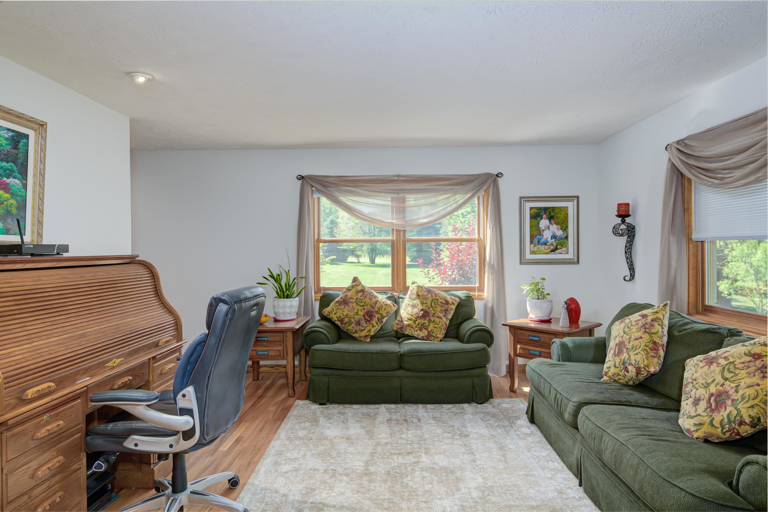 1025 Bass Lake Road Traverse City, MI 49685 - Photo 31 of 69 1925710-1acb2dda-38dc-4c02-8d70-7c13be889e16.JPG
