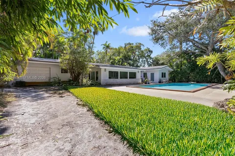 $2,600,000 | 4510 Ingraham Highway, Coral Gables, FL 33133