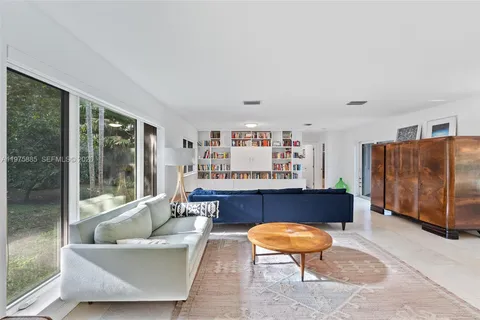 $2,600,000 | 4510 Ingraham Highway, Coral Gables, FL 33133