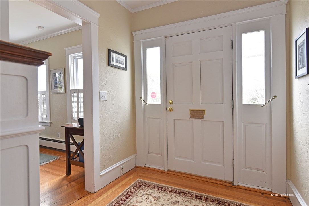 27 Chiswick Road Cranston, RI 02905 - Photo 12 of 29