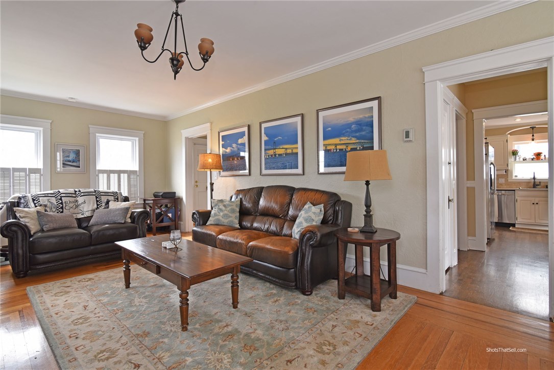 27 Chiswick Road Cranston, RI 02905 - Photo 14 of 29