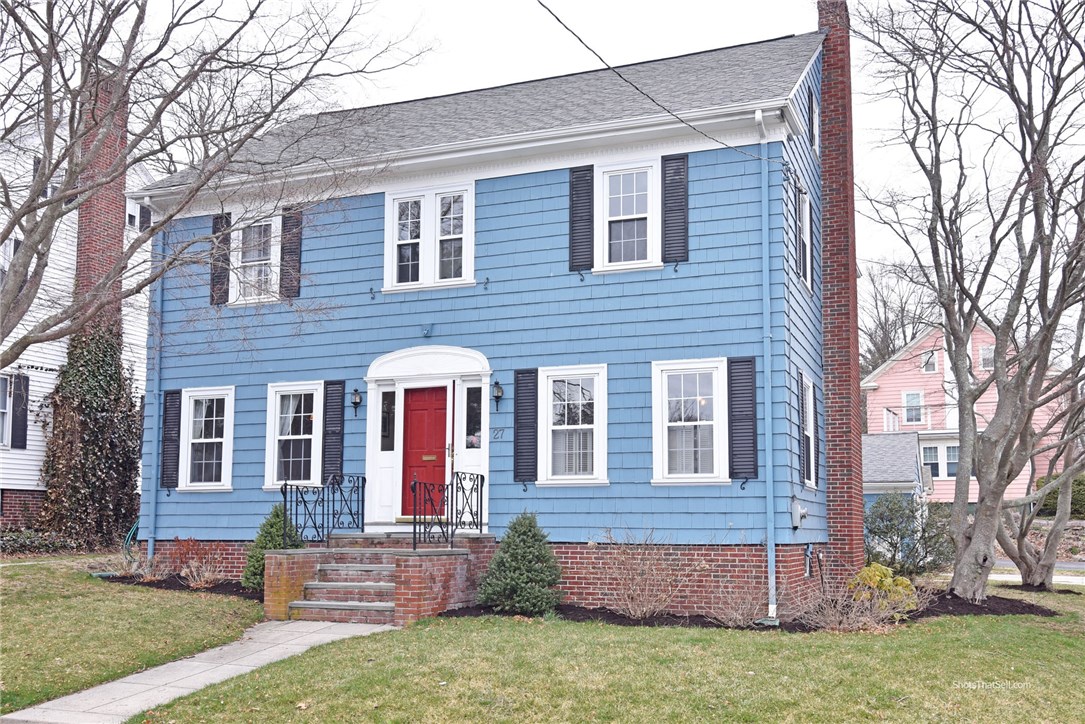 27 Chiswick Road Cranston, RI 02905 - Photo 2 of 29