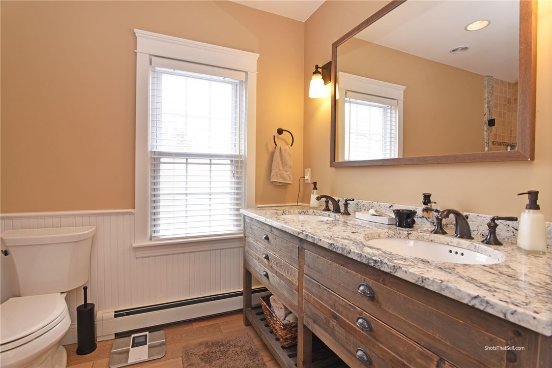 27 Chiswick Road Cranston, RI 02905 - Photo 23 of 29