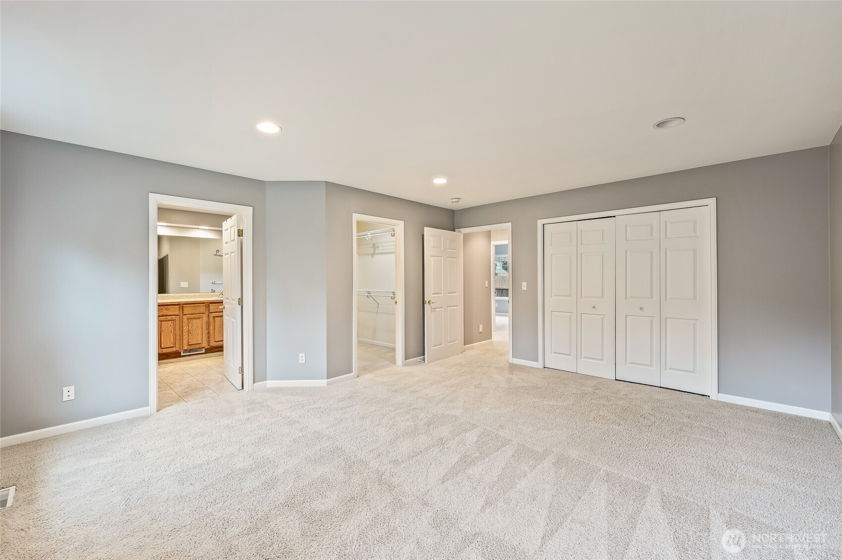 1503 Castlerock Avenue Wenatchee, WA 98801 - Photo 20 of 37 a view of an empty room with wooden floor