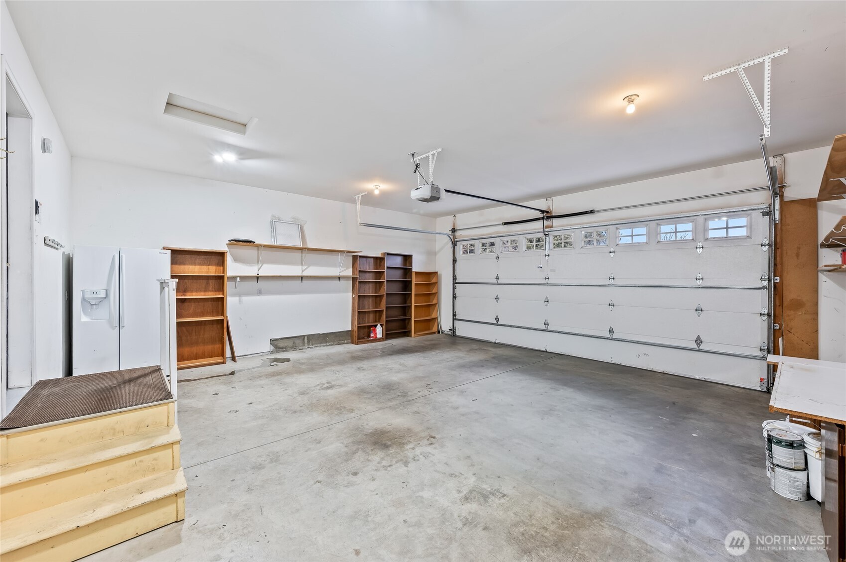 1503 Castlerock Avenue Wenatchee, WA 98801 - Photo 30 of 37 a view of room and window