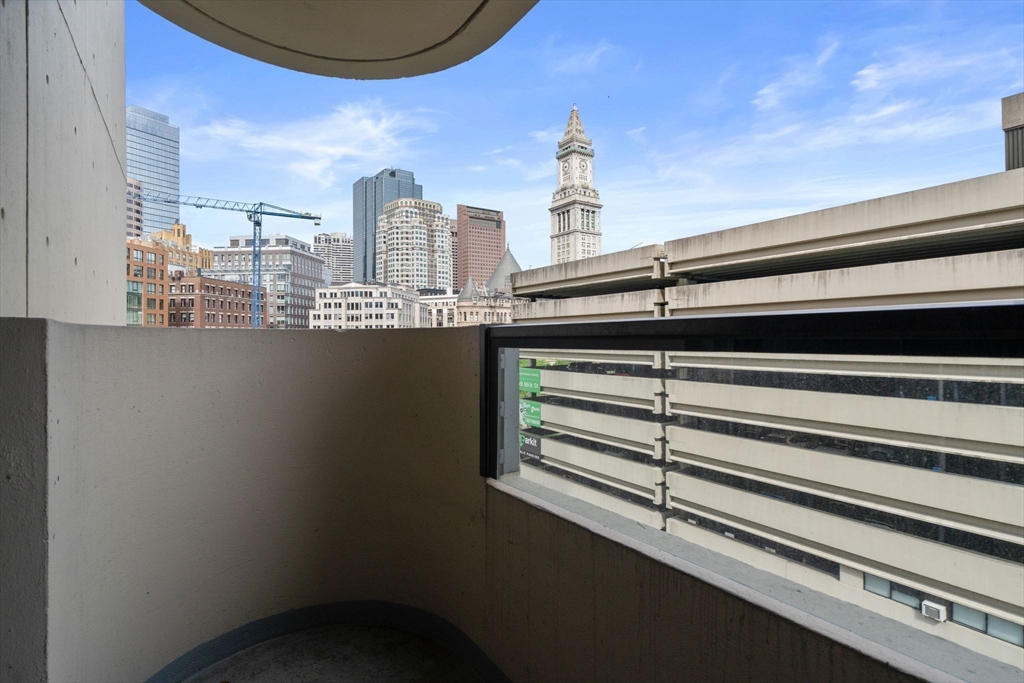 65 East India Row, Unit 6B Boston, MA 02110 - Photo 7 of 28