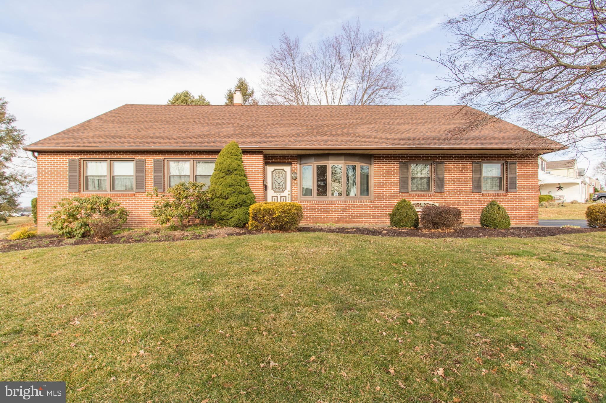 651 Lexington Road Warminster, PA 18974 - Photo 1 of 63 Gallery Image 1