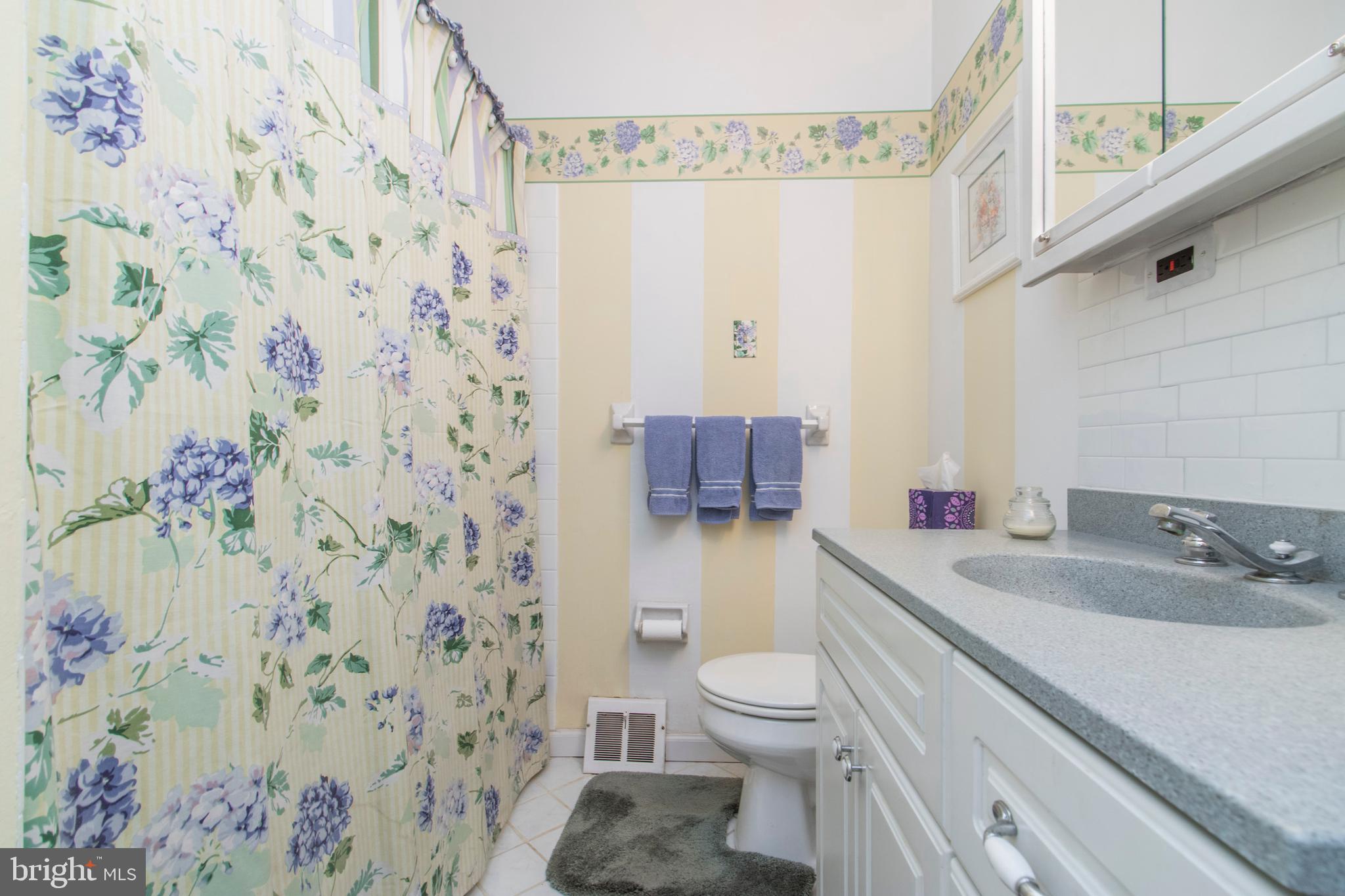 651 Lexington Road Warminster, PA 18974 - Photo 29 of 63 Gallery Image 29