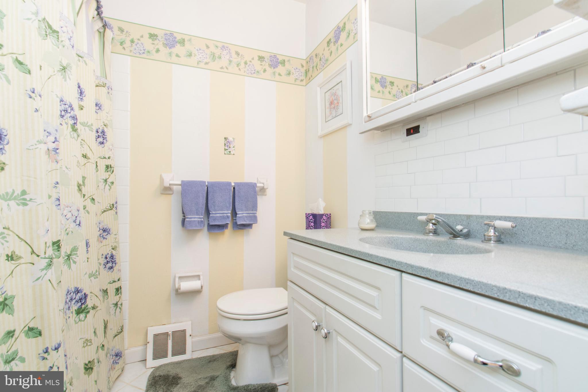 651 Lexington Road Warminster, PA 18974 - Photo 30 of 63 Gallery Image 30