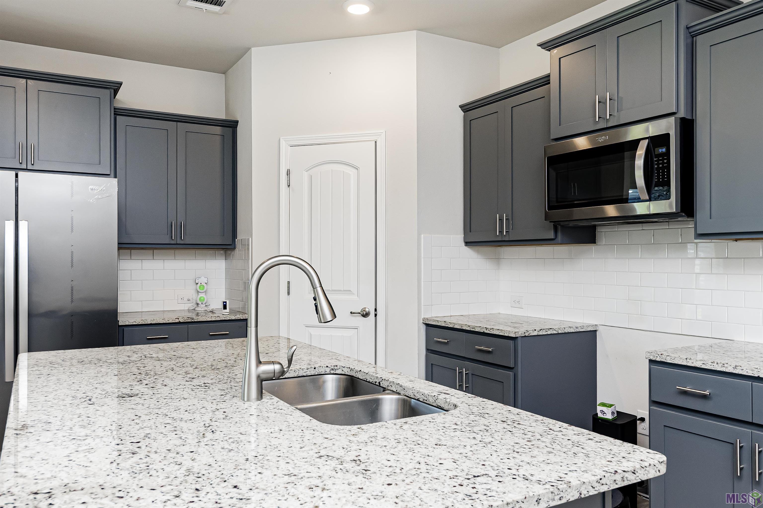 4737 Mendocino Way Baton Rouge, LA 70817 - Photo 8 of 34