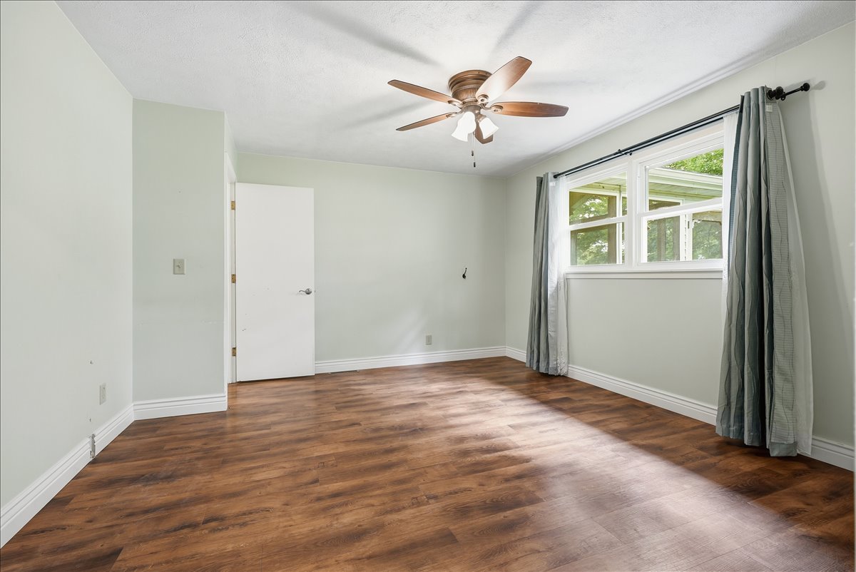 514 Fletcher Street Roanoke, IL 61561 - Photo 21 of 40