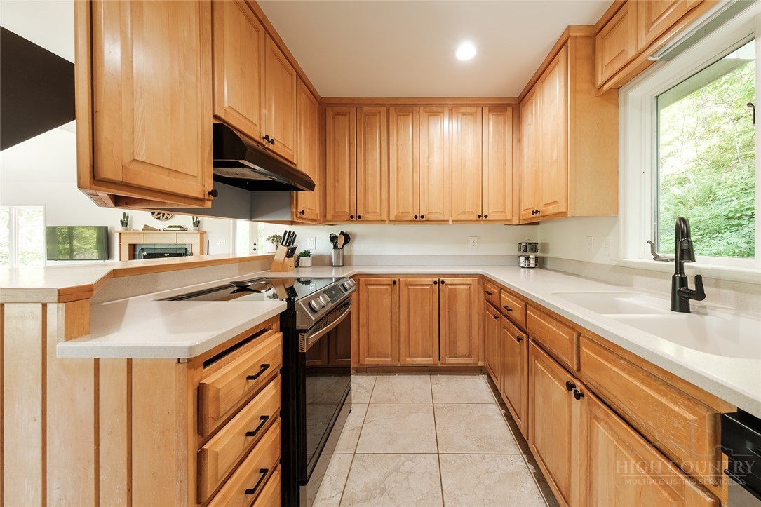 193 Riverview Road Boone, NC 28607 - Photo 23 of 46 Gallery Image 23