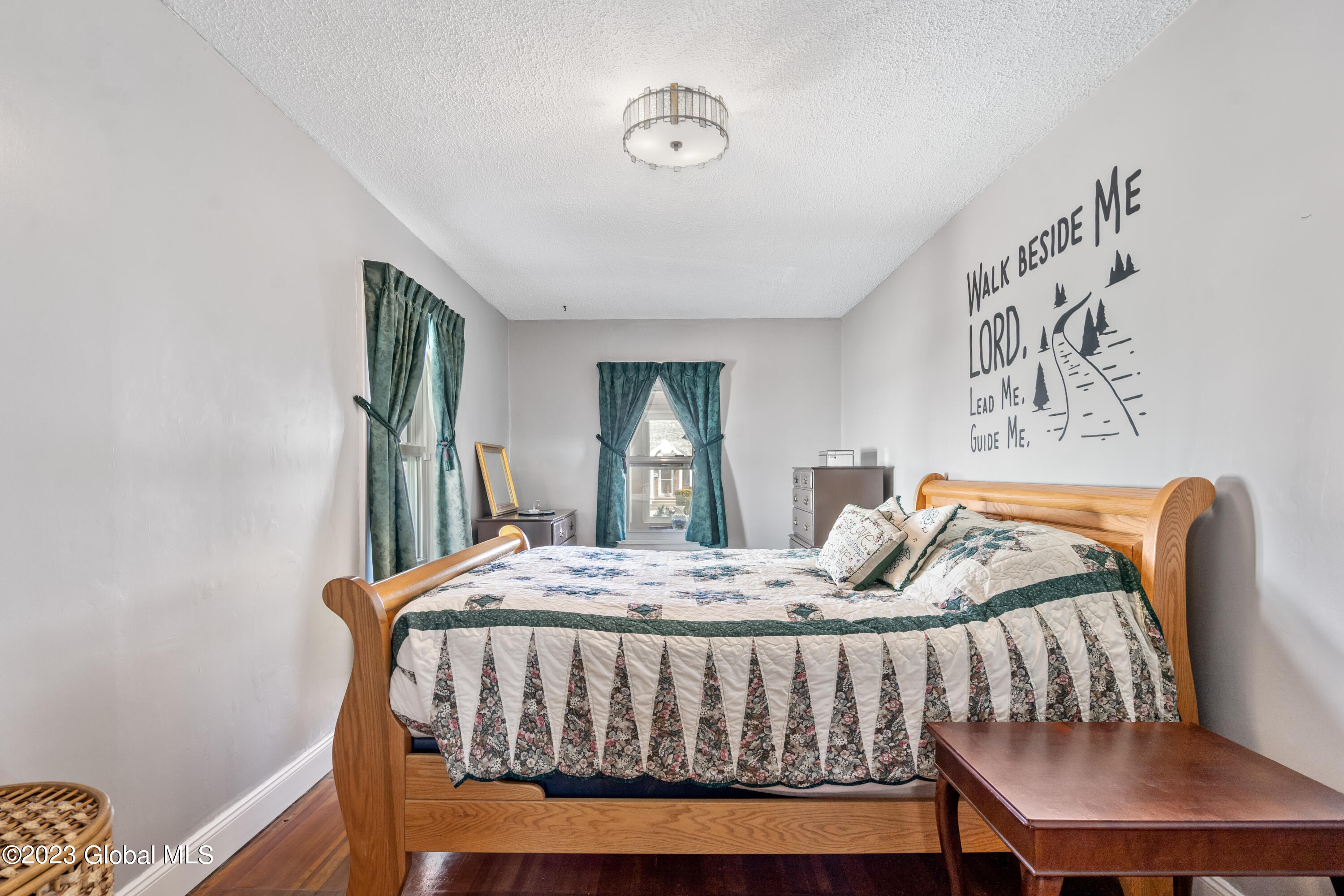 906 Vischer Avenue Rotterdam, NY 12306 - Photo 13 of 34 Interiors-16