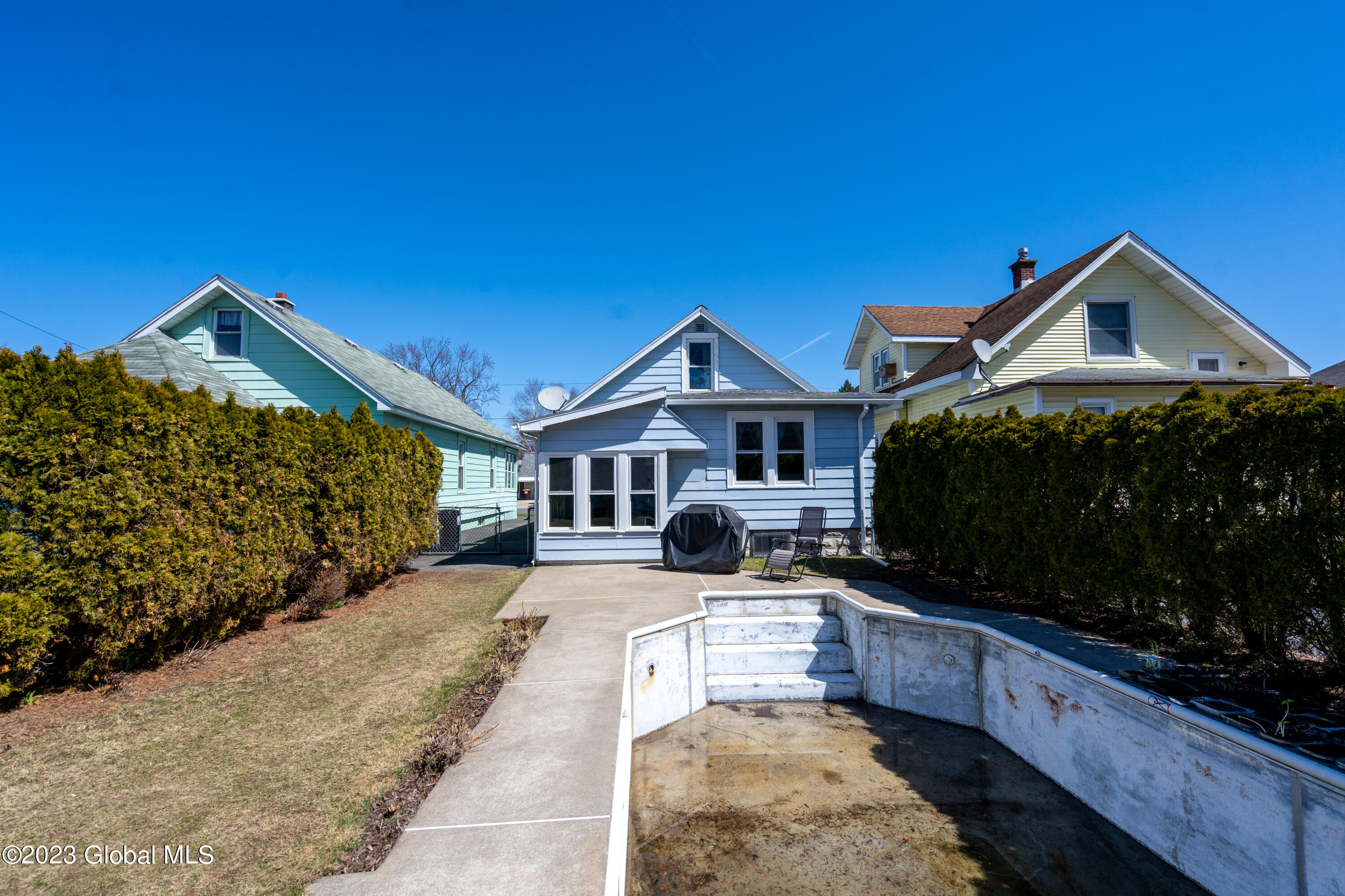 906 Vischer Avenue Rotterdam, NY 12306 - Photo 3 of 34 exteriors-9