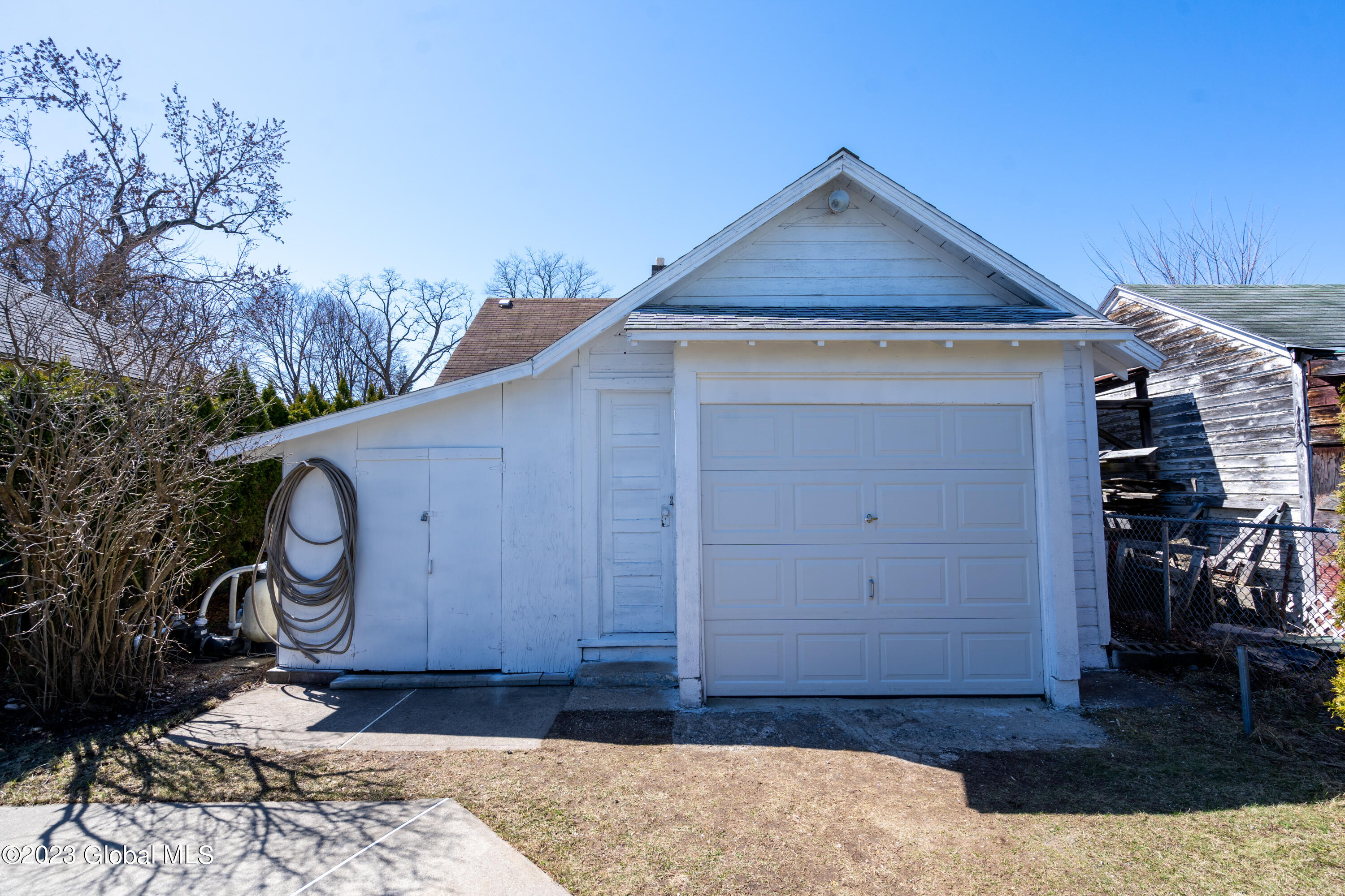 906 Vischer Avenue Rotterdam, NY 12306 - Photo 33 of 34 exteriors-6