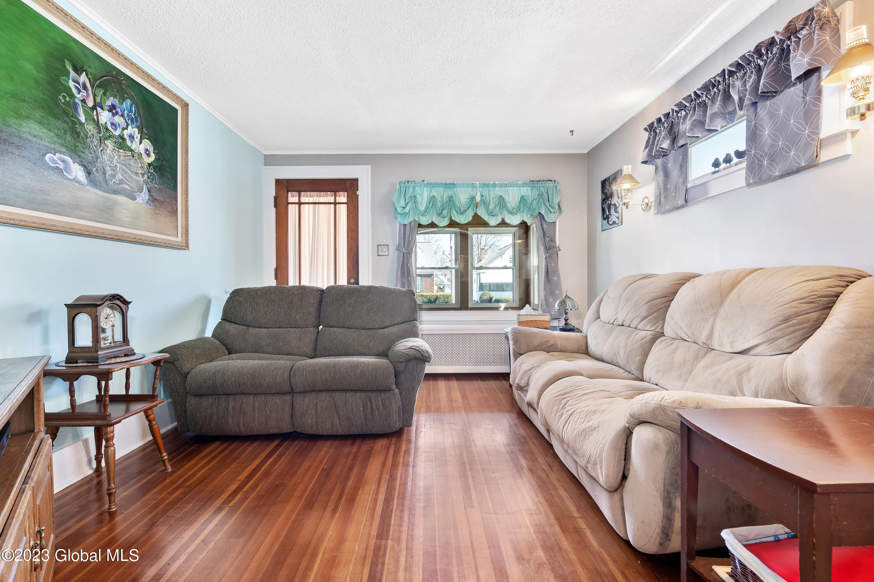 906 Vischer Avenue Rotterdam, NY 12306 - Photo 7 of 34 Interiors-4 (1)