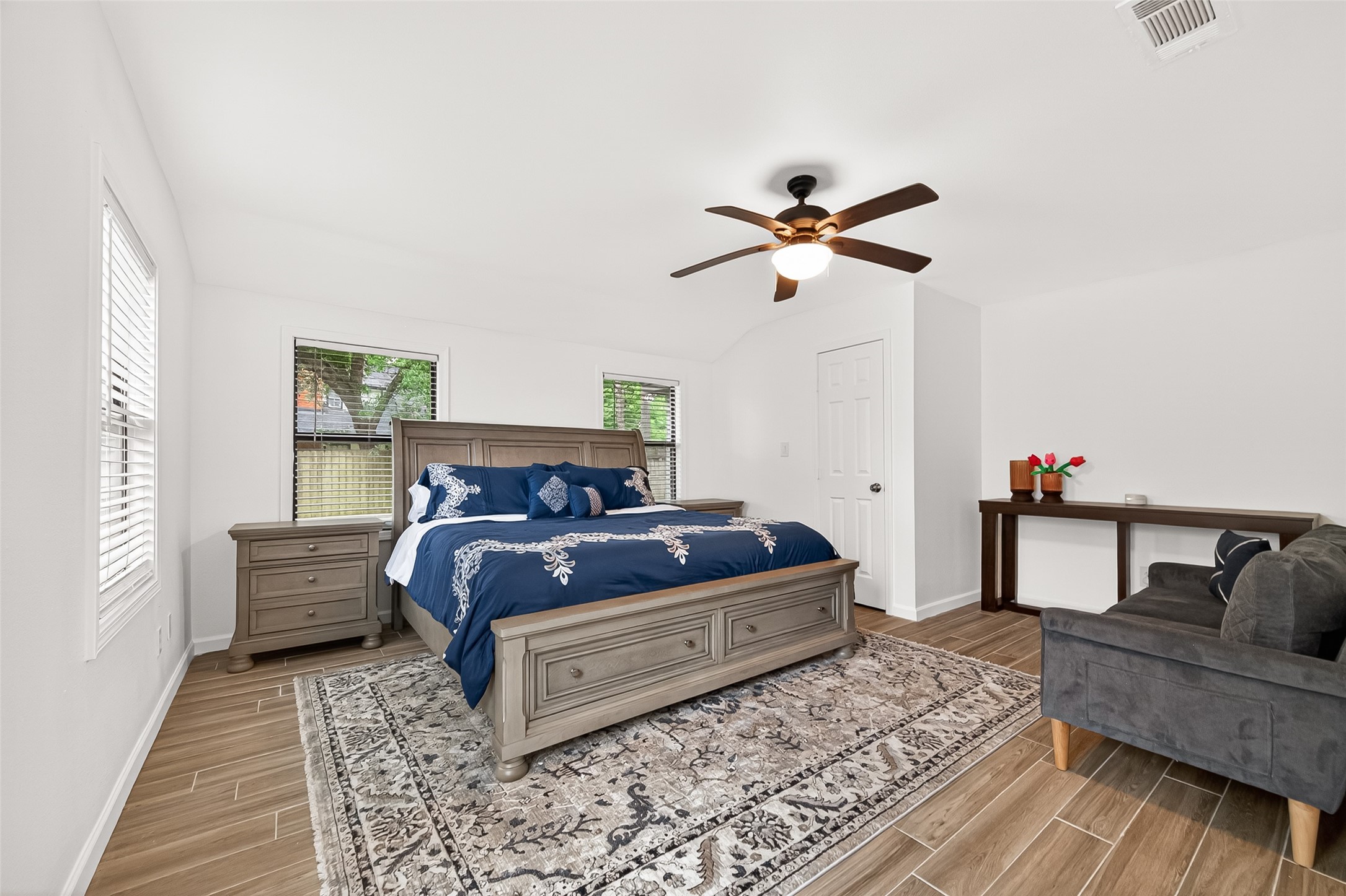 548 Brandon Road Conroe, TX 77302 - Photo 20 of 37 Bedroom 2