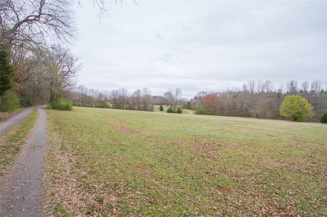 1515 Abercrombie Road Honea Path, SC 29654 - Photo 3 of 47
