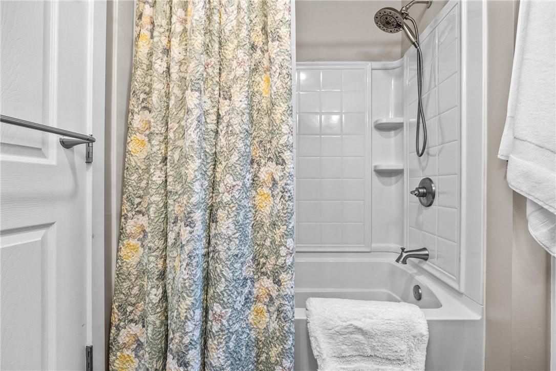 1301 Martin Road Henrietta, NY 14543 - Photo 15 of 32