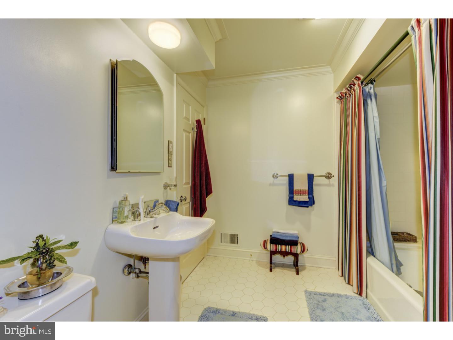 608 Edgehill Road Wilmington, DE 19807 - Photo 14 of 25 Master Bathroom