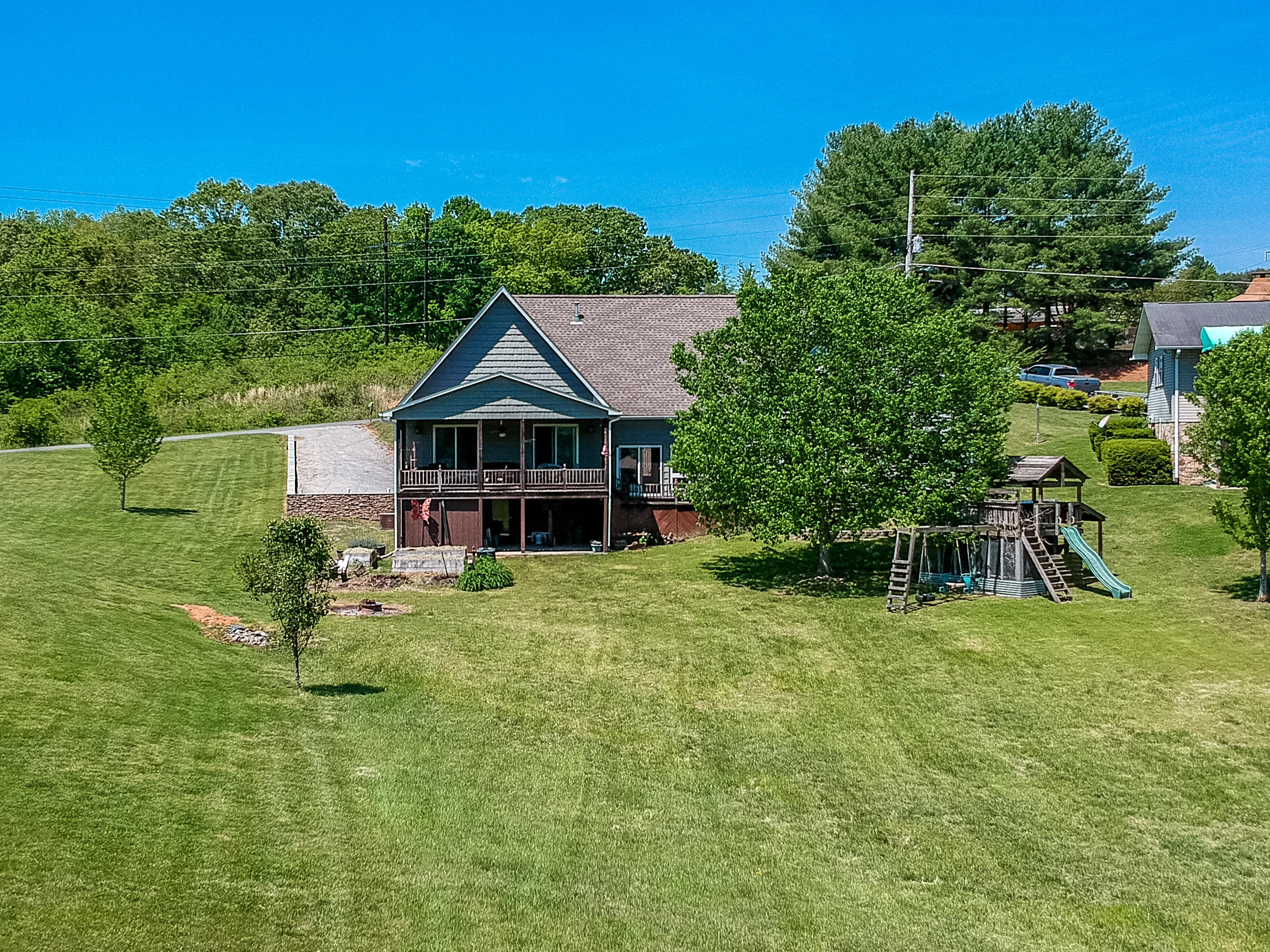670 Sable Road Spring City, TN 37381 - Photo 3 of 70 3