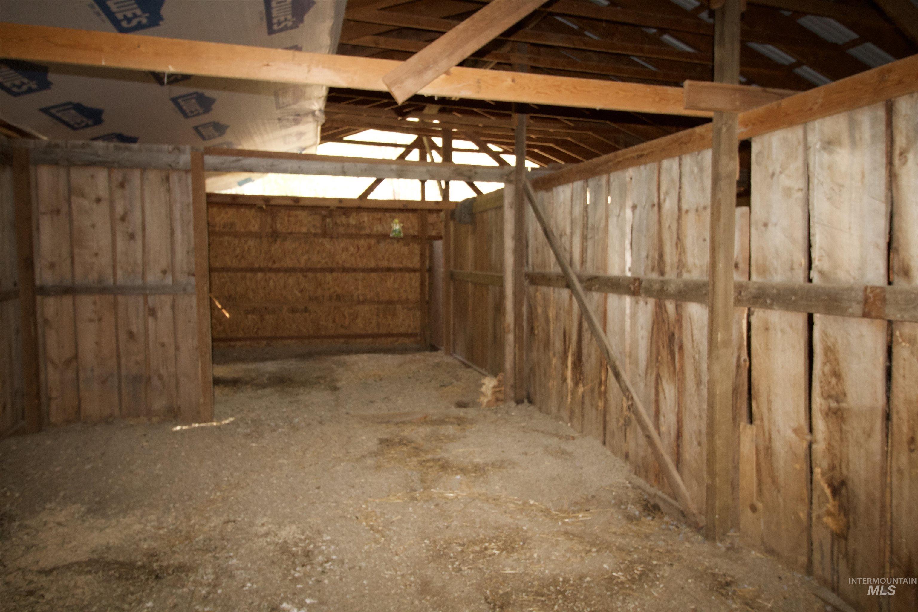 10 Crick Road Garden Valley, ID 83622 - Photo 39 of 43 View of stable