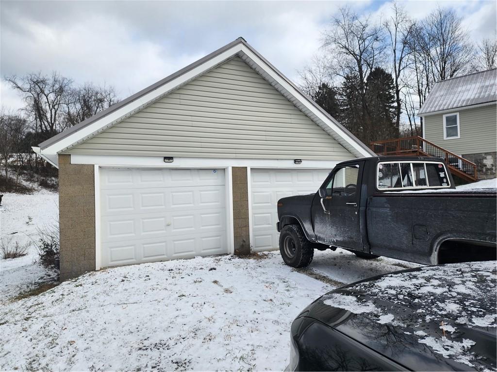 701 Jackson Road Apollo, PA 15613 - Photo 4 of 33 a front view of a house
