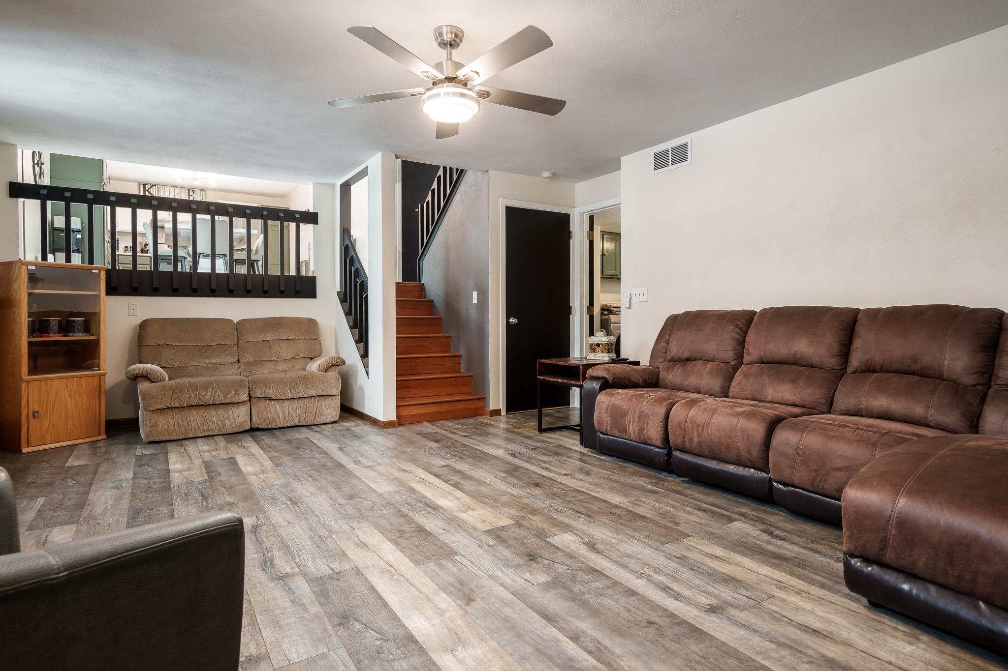1245 Aldrin Road Rockton, IL 61072 - Photo 14 of 41 a living room with furniture