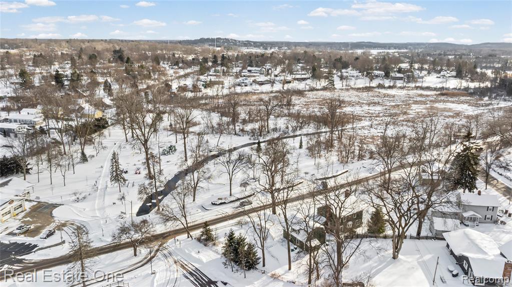 380 Depot Road Clarkston, MI 48346 - Photo 77 of 83 Gallery Image 77
