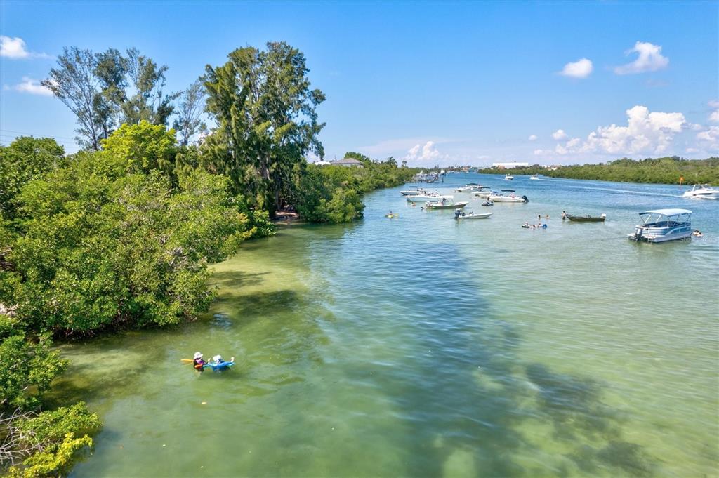 1000 San Lino Circle, Unit 1032 Venice, FL 34292 - Photo 68 of 88 a view of a lake with houses