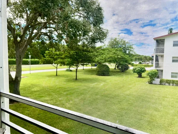 $192,000 | 144 Fanshaw D, Boca Raton, FL 33434