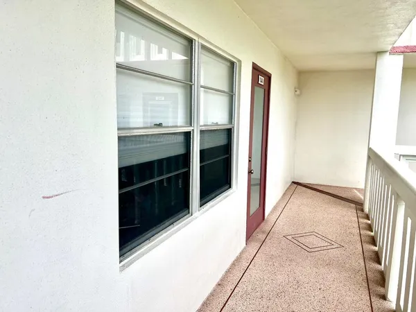 $192,000 | 144 Fanshaw D, Boca Raton, FL 33434