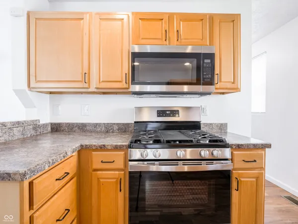 $1,350 | 450 Duane Street, Franklin, IN 46131