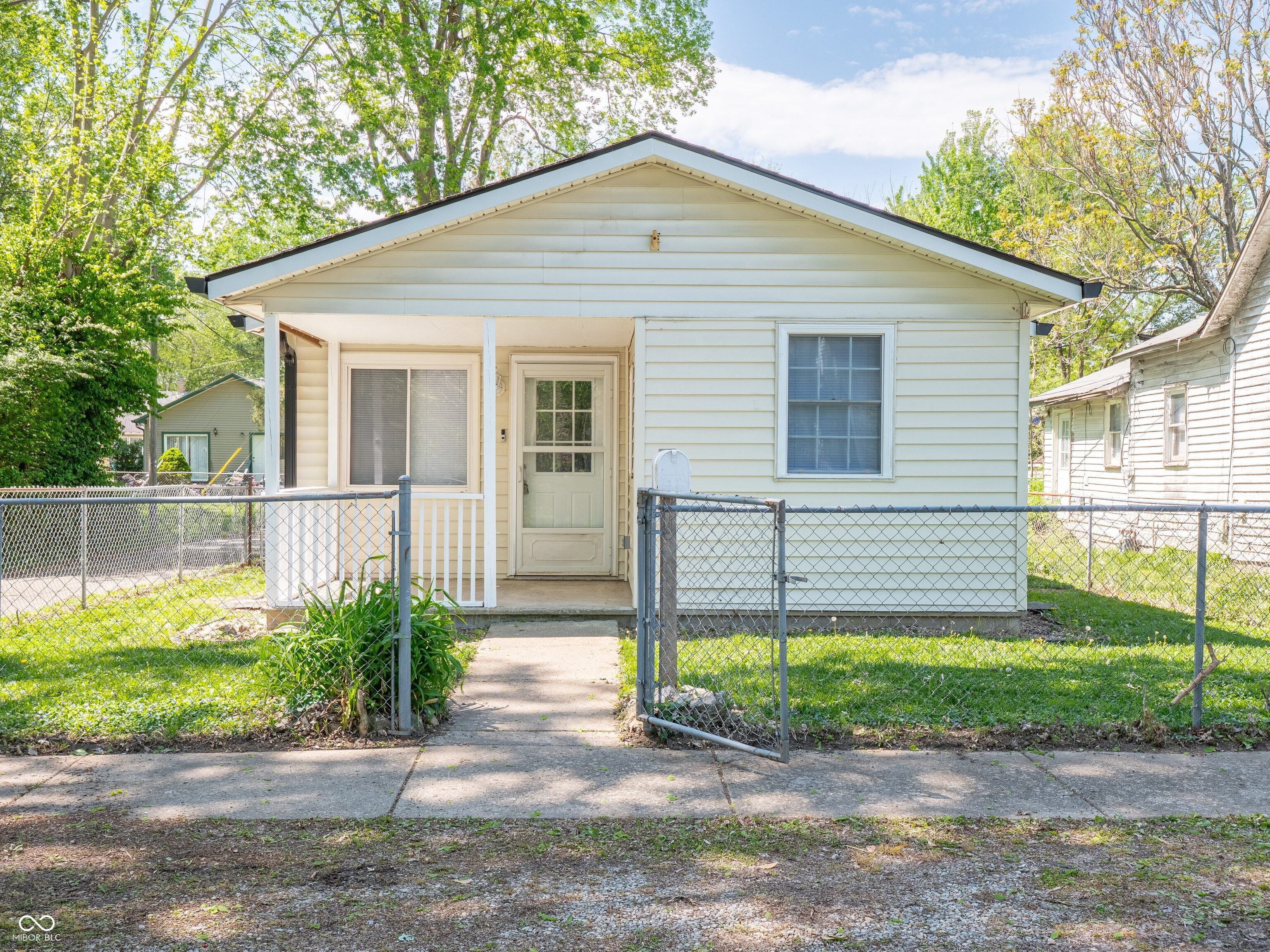 450 Duane Street Franklin, IN 46131 - Photo 2 of 36