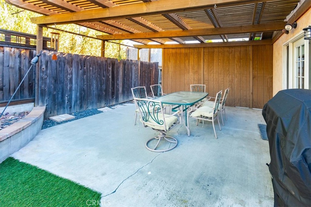 9541 Mandeville Road Santee, CA 92071 - Photo 39 of 46 a view of outdoor space with a table and chairs