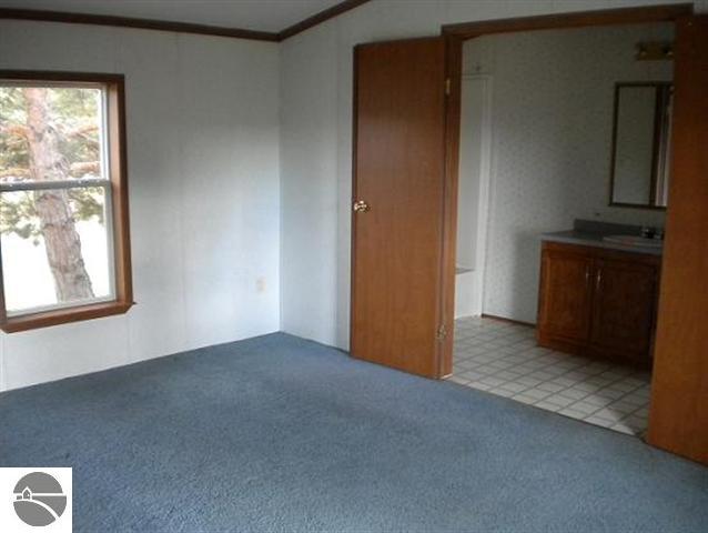 2534 Sawyer Road Traverse City, MI 49685 - Photo 14 of 21 1740113-13.JPG